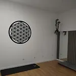 Time Life Hostal *
