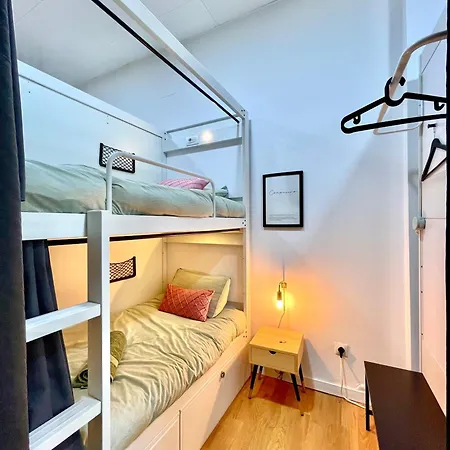 Hostal Time Life